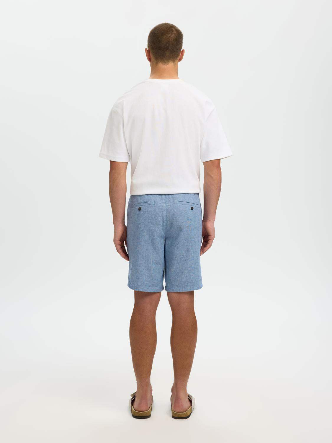 model_shot-back